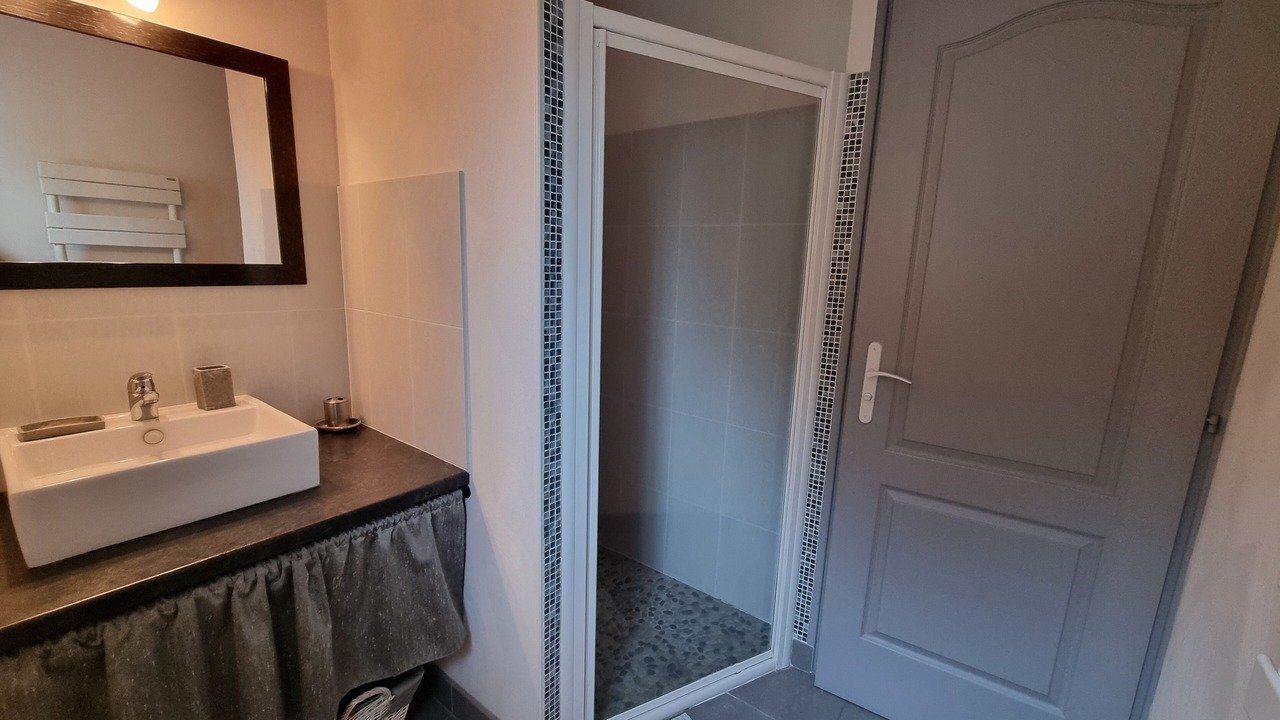 Photo of Bathroom in La Gueriniere