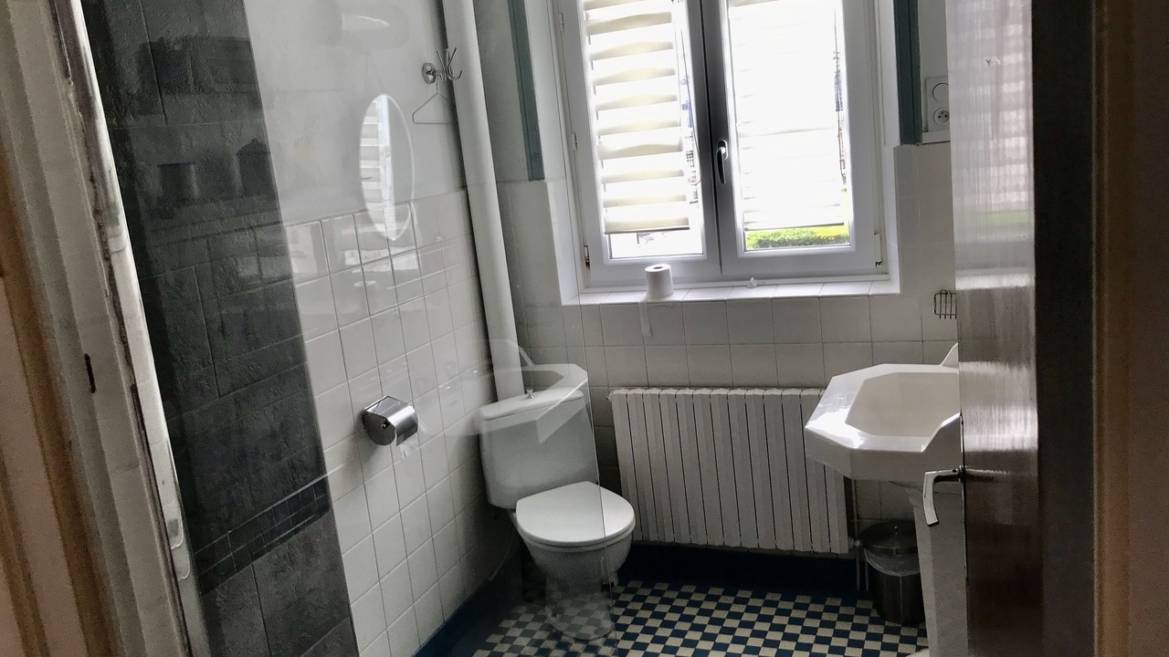 Photo of Bathroom in Esquibien