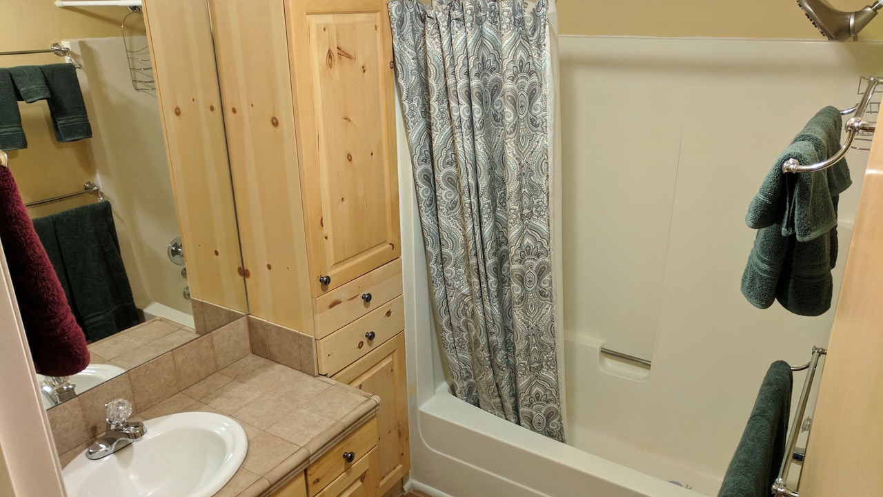Photo of Bathroom in Hanna