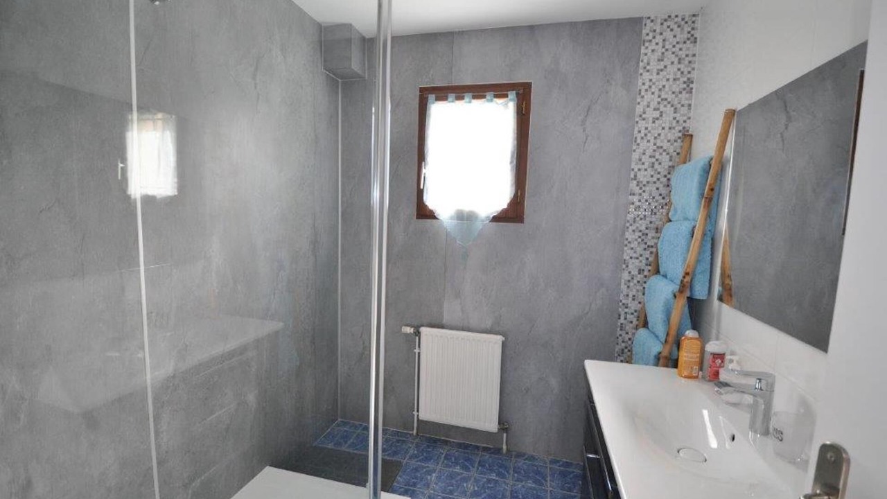 Photo of Bathroom in Montevrain