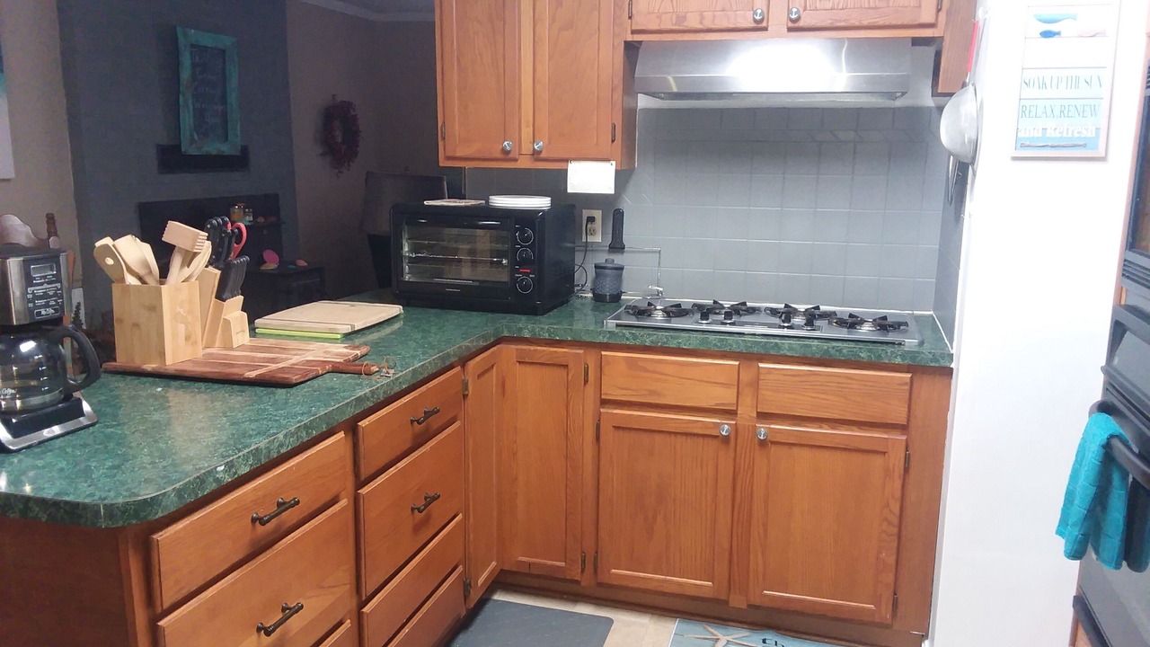 Photo of Kitchen in Calvert Beach-Long Beach