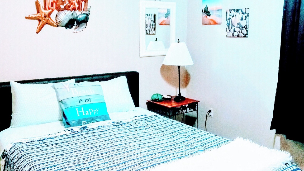 Photo of Bedroom in Calvert Beach-Long Beach
