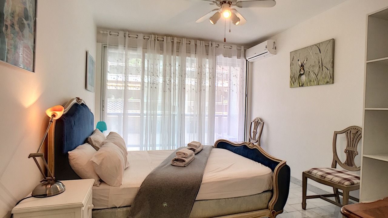 Photo of Bedroom in Musicians Quarter