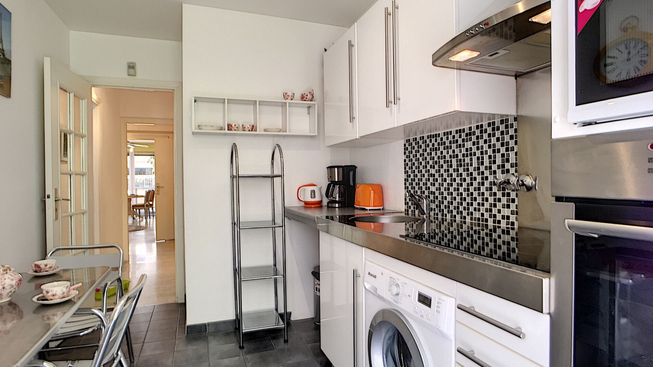 Photo of Kitchen in Musicians Quarter