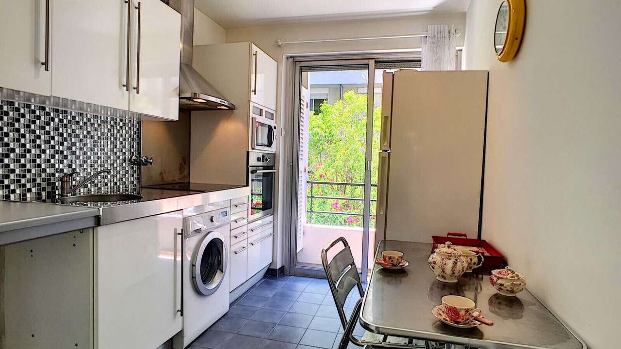 Photo of Kitchen in Musicians Quarter