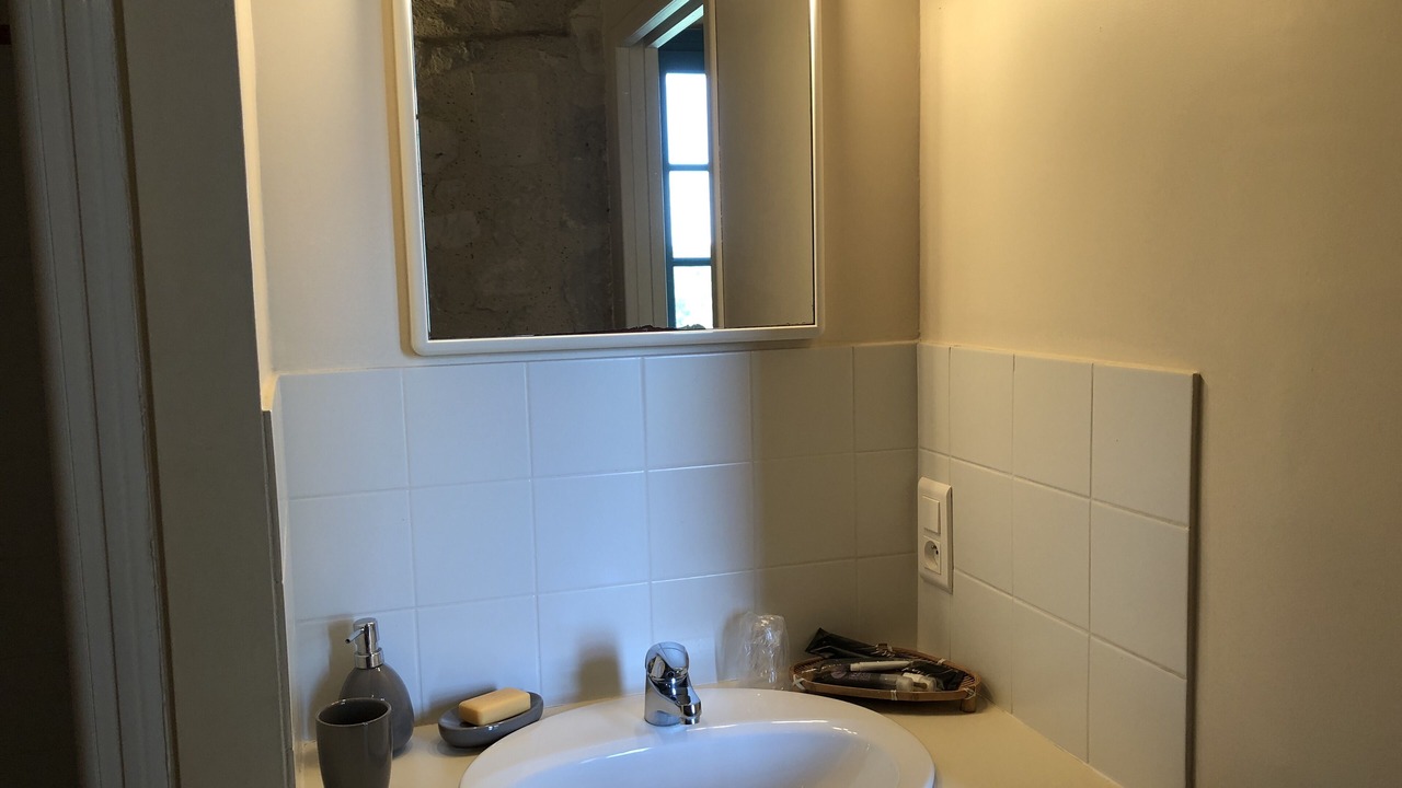 Photo of Bathroom in Monjoi