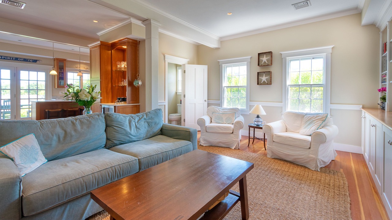 Photo of Livingroom in Nantucket Town