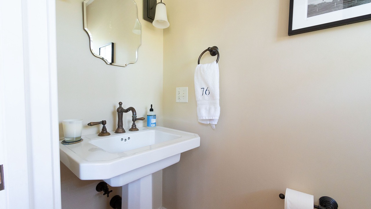 Photo of Bedroom in Nantucket Town