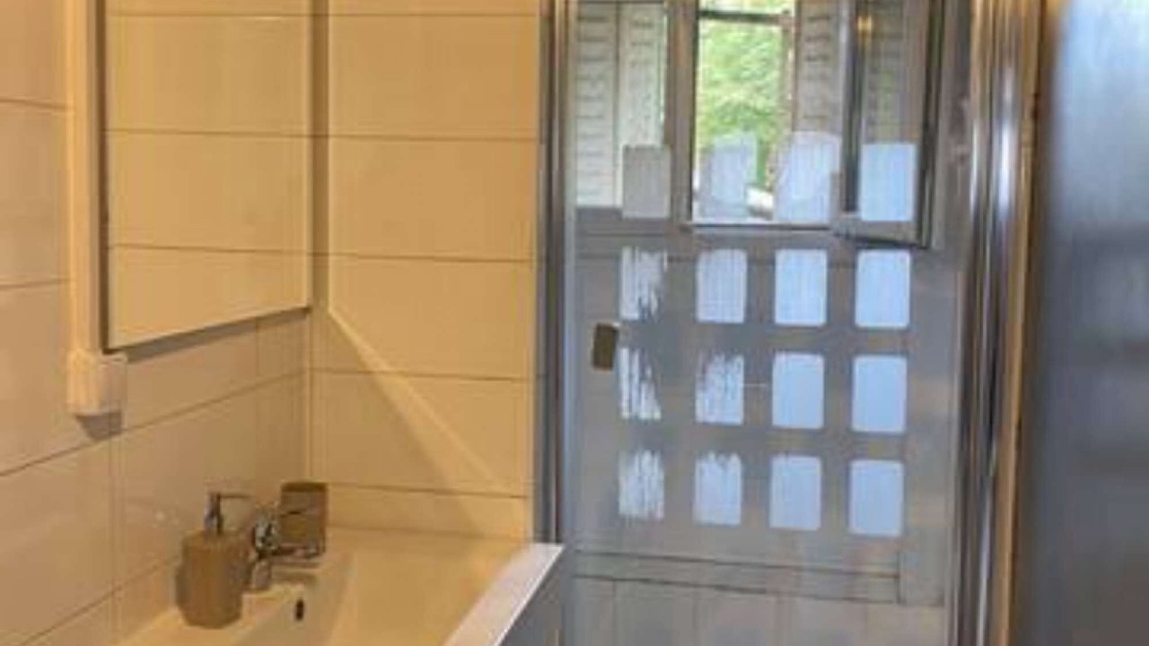 Photo of Bathroom in Aubervilliers