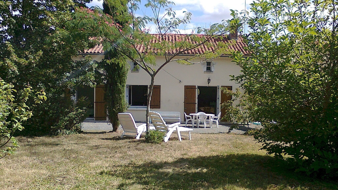 Photo of Patio Balcony in Marillet
