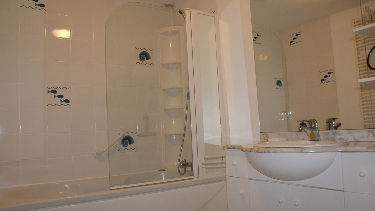 Photo of Bathroom in Denee