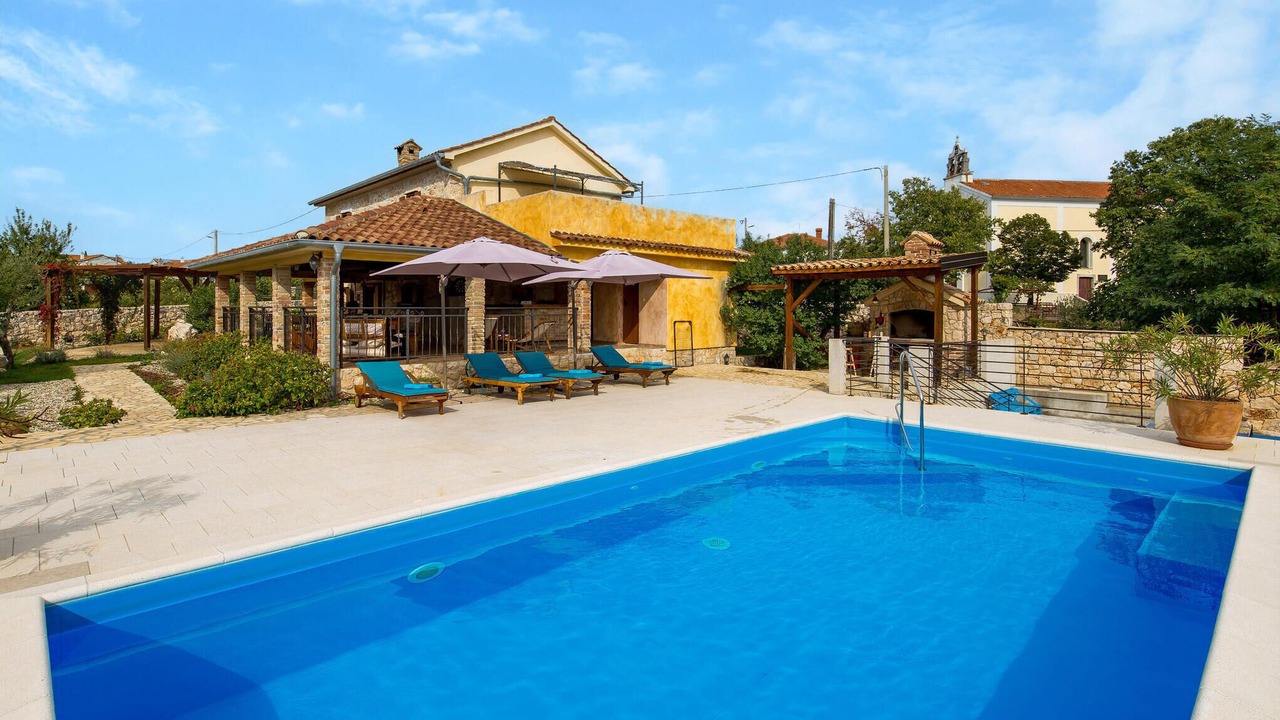 Photo of Outdoor in Kras