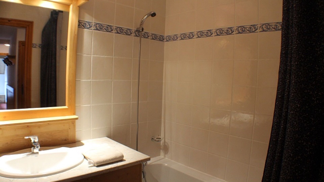 Photo of Bathroom in Oz-en-Oisans