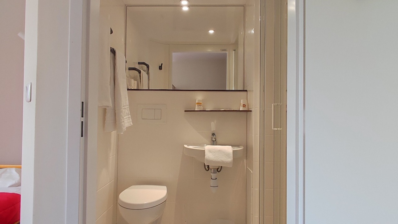 Photo of Bathroom in Saint-Affrique