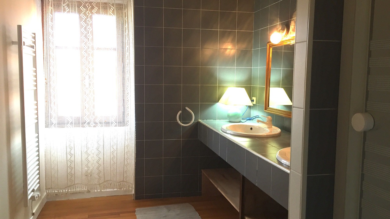 Photo of Bathroom in Laroque-des-Alberes