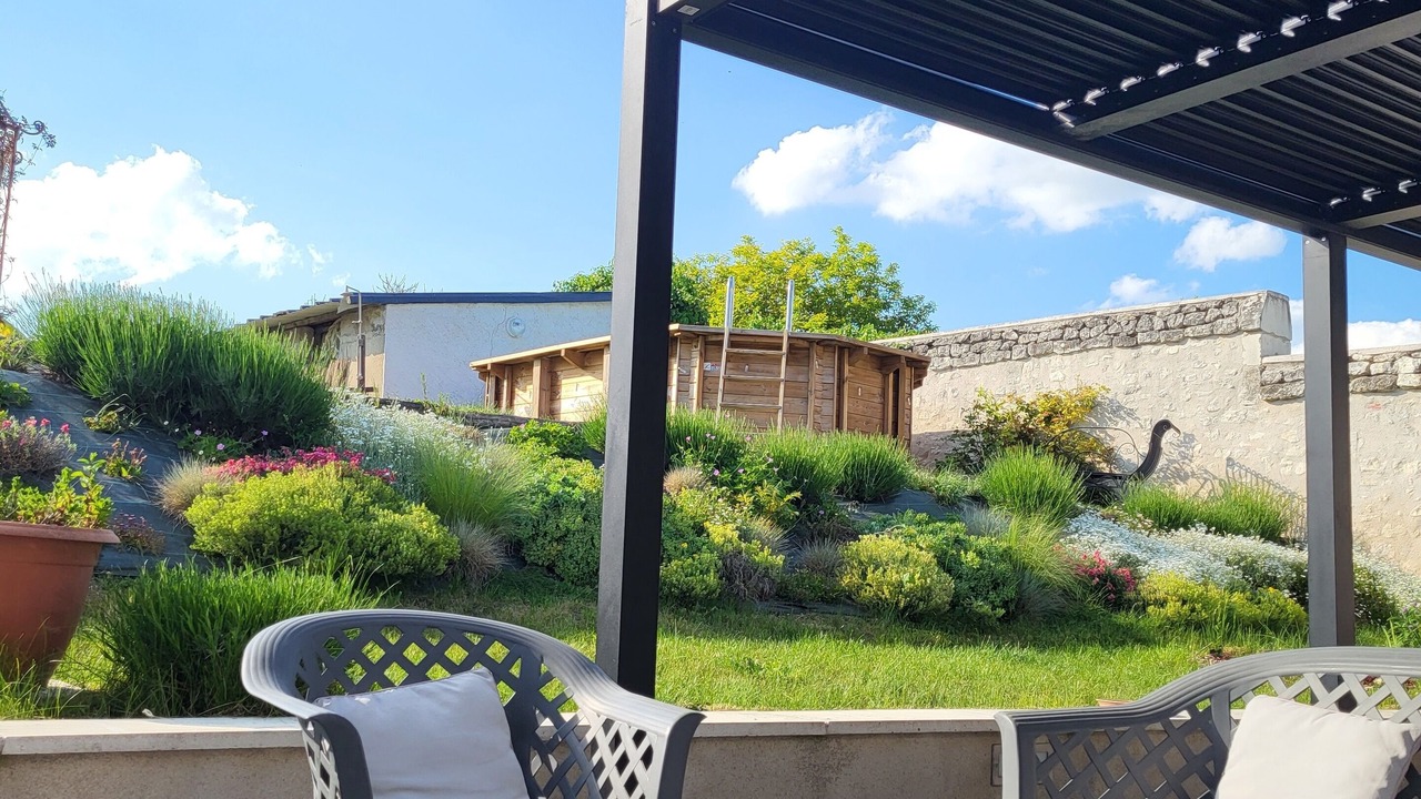 Photo of Patio Balcony in Theneuil