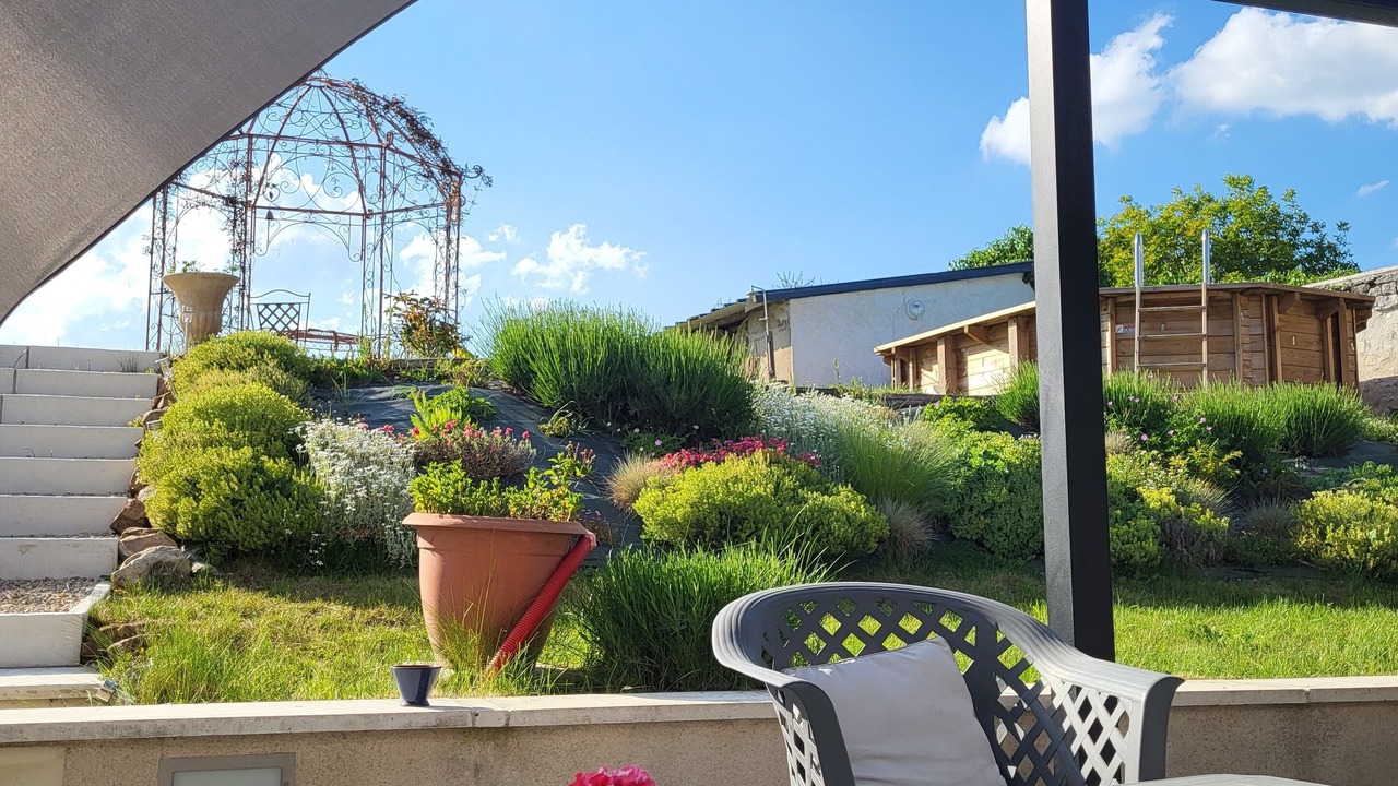 Photo of Patio Balcony in Theneuil