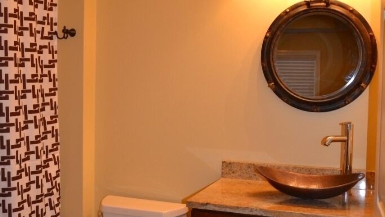 Photo of Bathroom in Greers Ferry