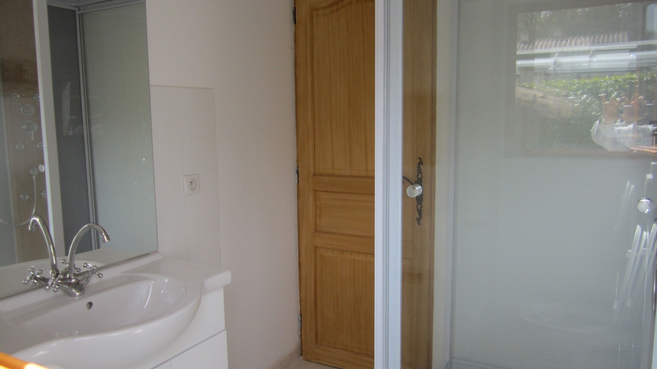 Photo of Bathroom in Cornillon