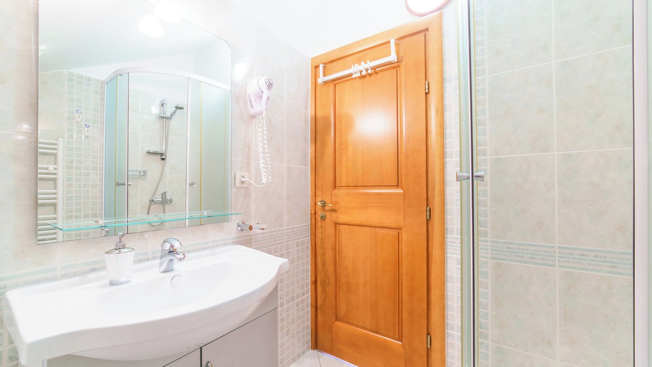 Photo of Bathroom in Sumartin