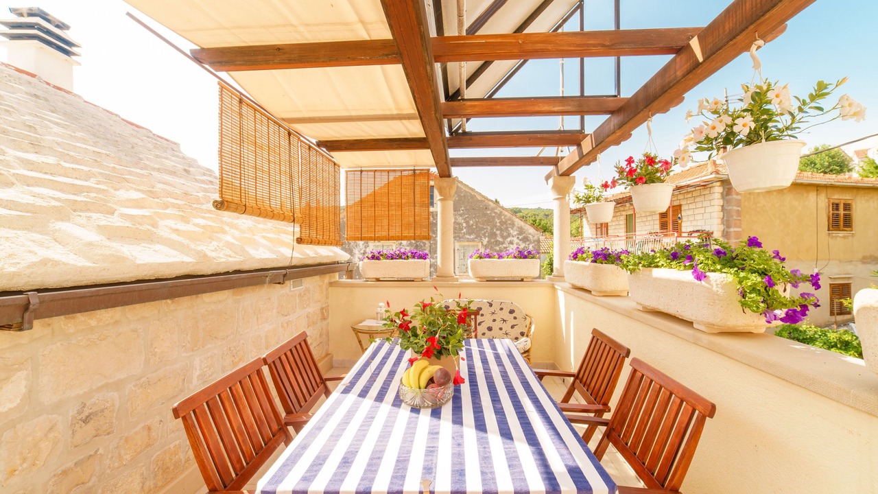 Photo of Outdoor in Sumartin