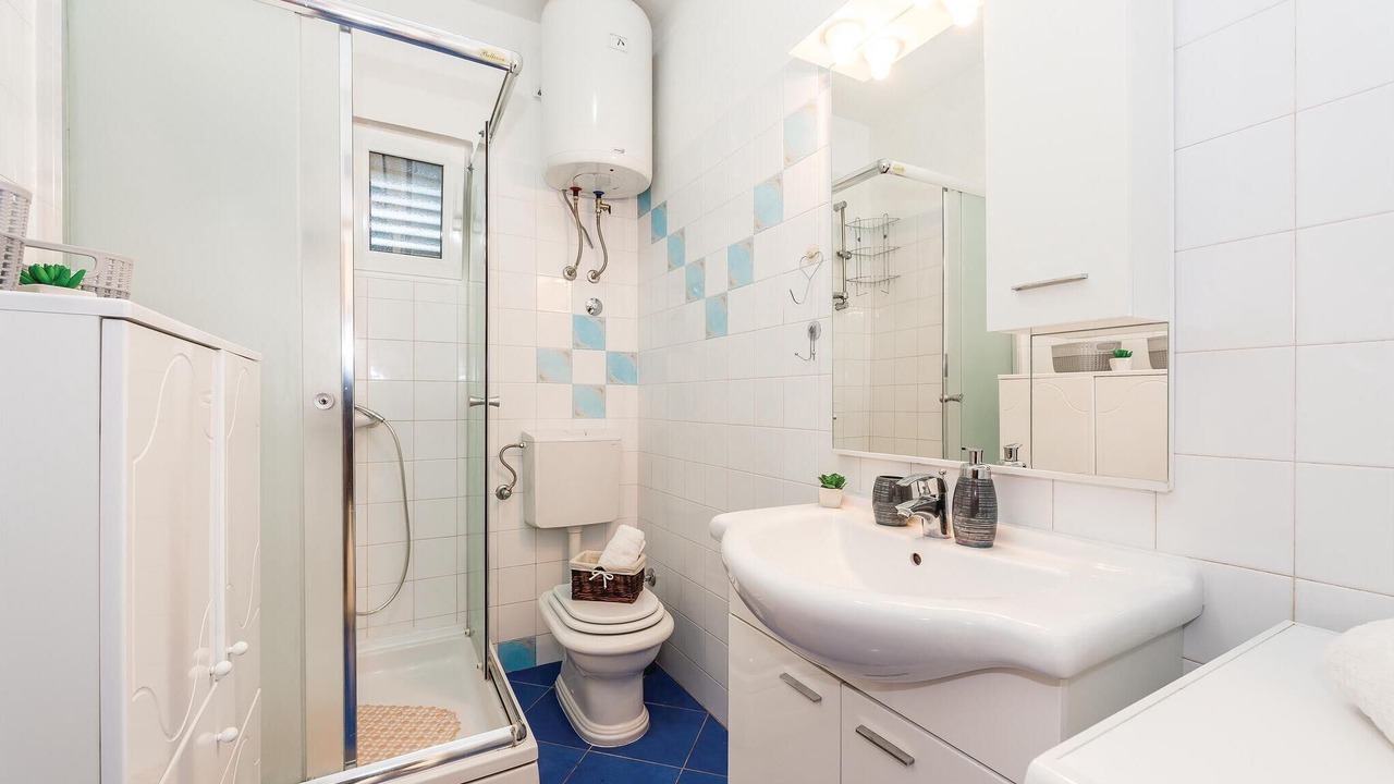 Photo of Bathroom in Unesic