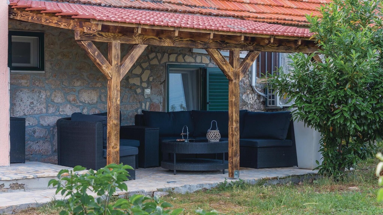 Photo of Others in Unesic