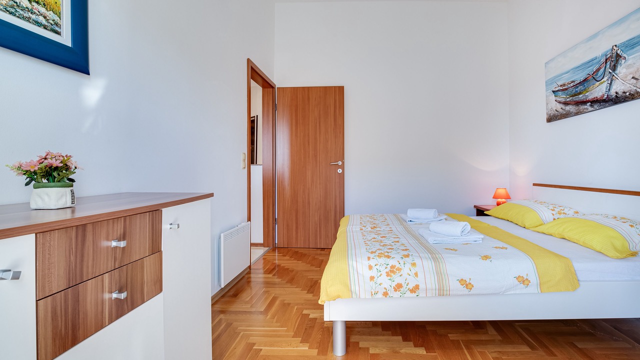 Photo of Bedroom in Krvavica