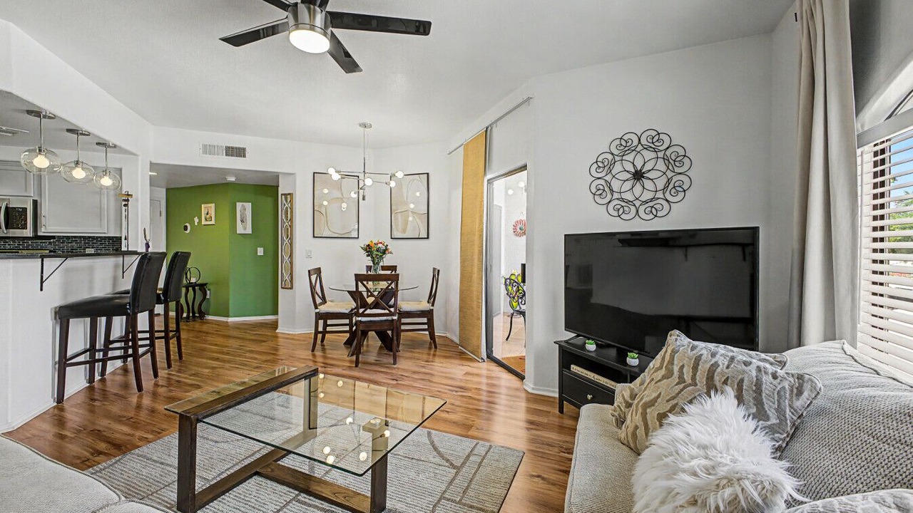 Photo of Livingroom in Maryvale