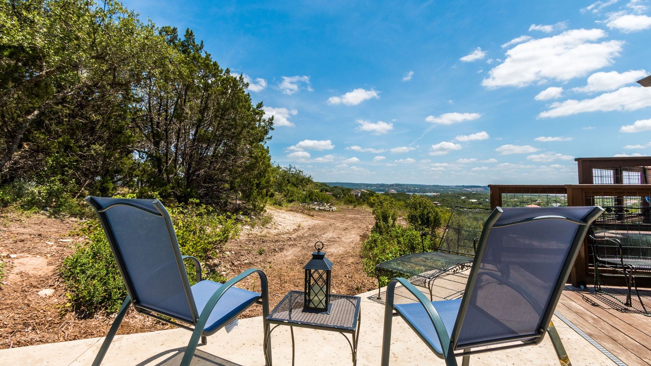 Photo of Patio Balcony in Travis Landing
