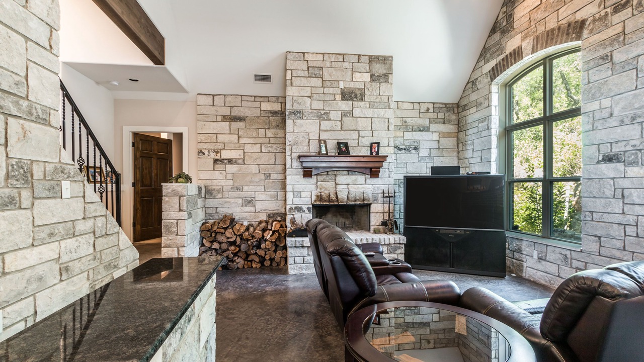 Photo of Livingroom in Travis Landing