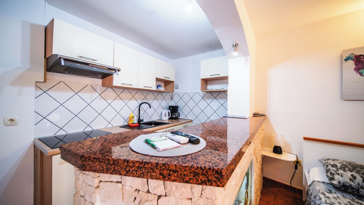 Photo of Kitchen in Cove Tri Zala (Zrnovo)