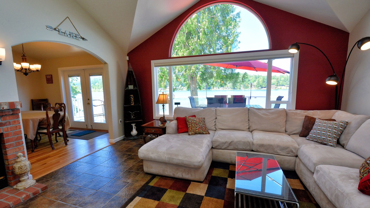 Photo of Livingroom in West Hills