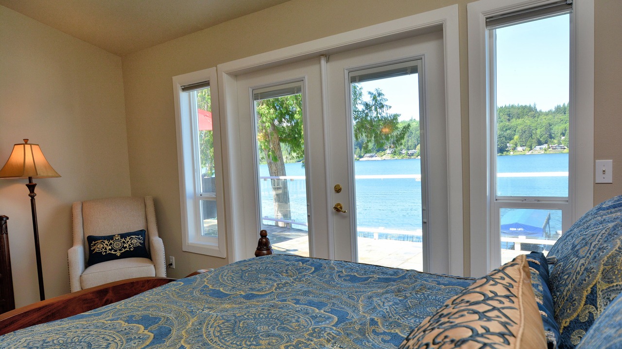 Photo of Bedroom in West Hills