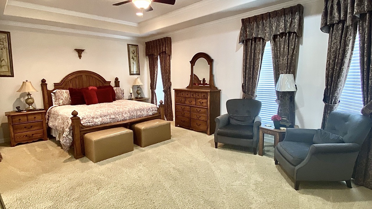 Photo of Bedroom in Flint