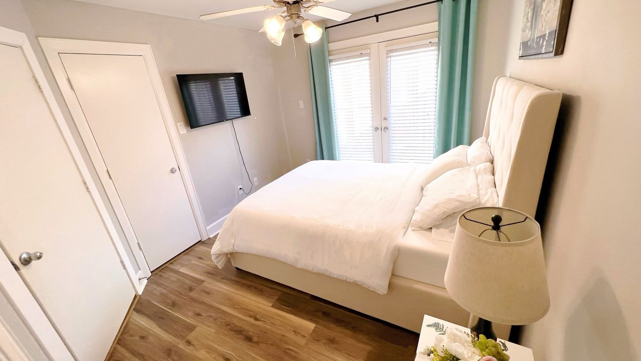 Photo of Bedroom in South Main