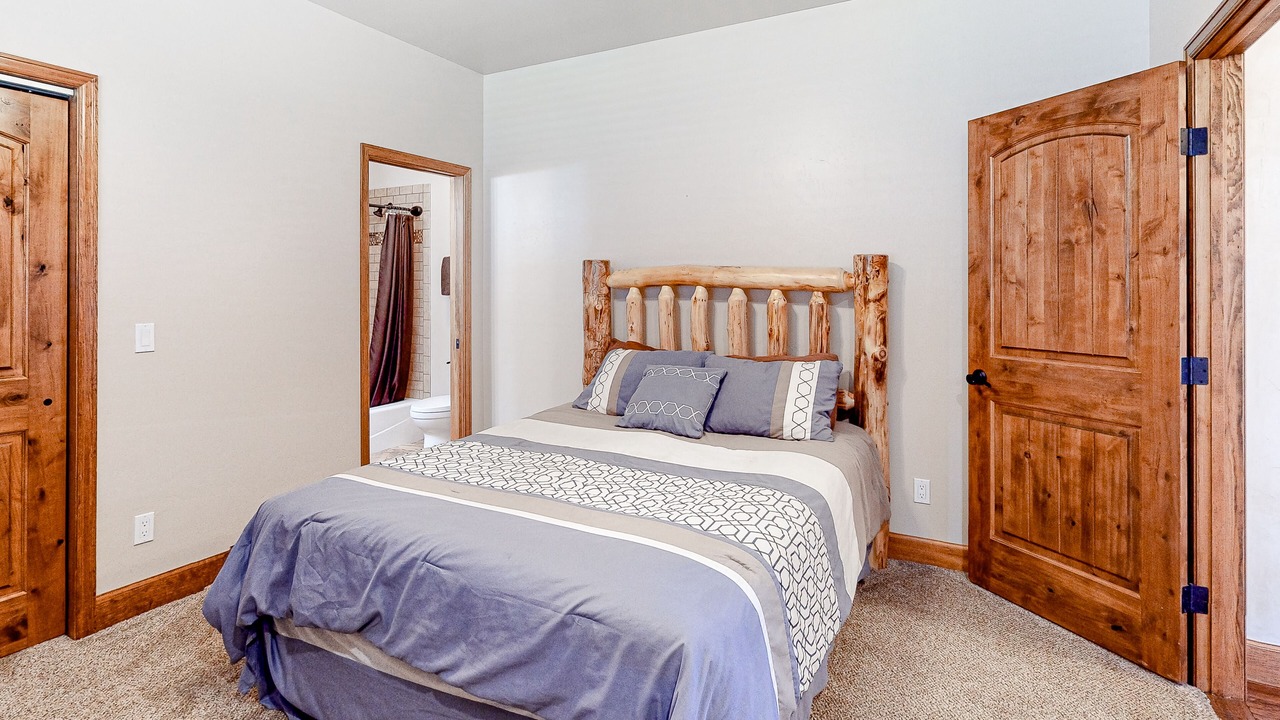 Photo of Bedroom in Pagosa Springs