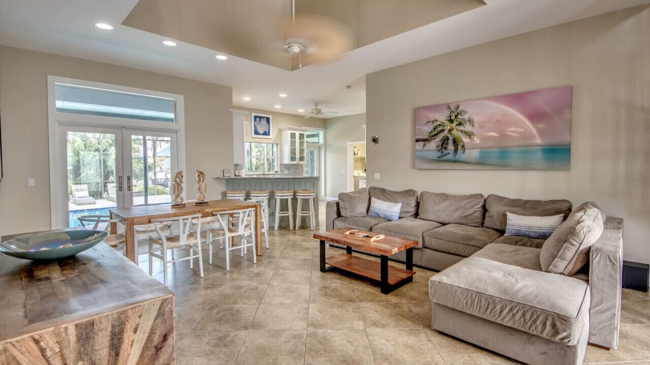 Photo of Livingroom in Caloosahatchee