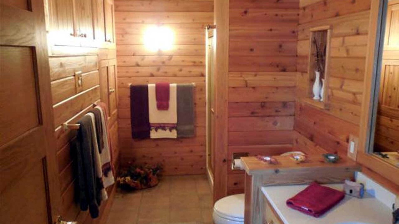 Photo of Bathroom in Watersmeet