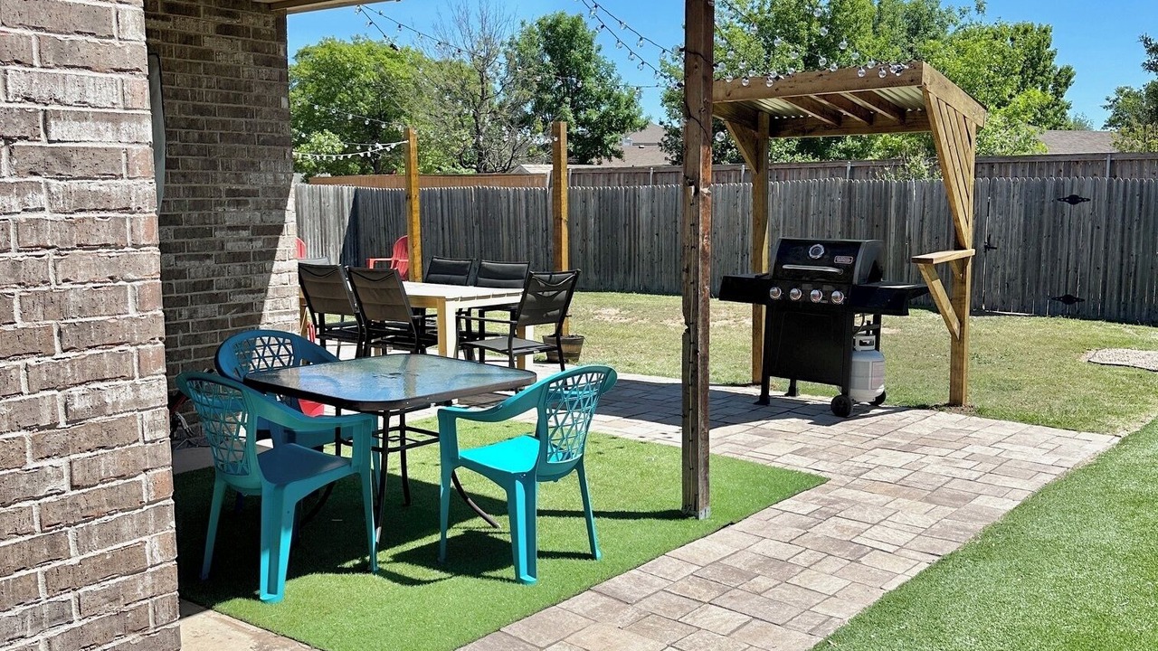 Photo of Outdoor in North by Northwest