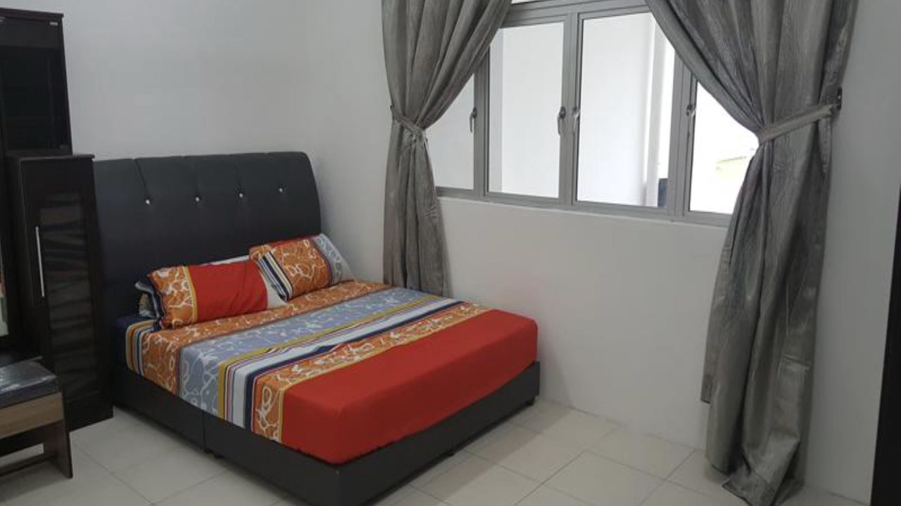 Photo of Bedroom in Parit Raja
