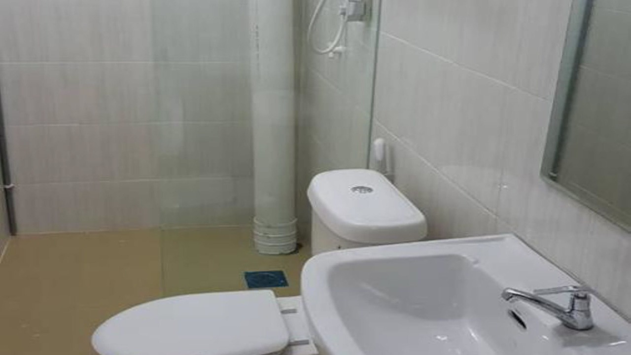 Photo of Bathroom in Parit Raja