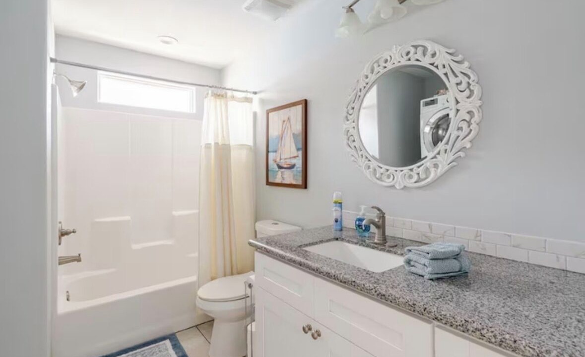 Photo of Bathroom in Port Bolivar