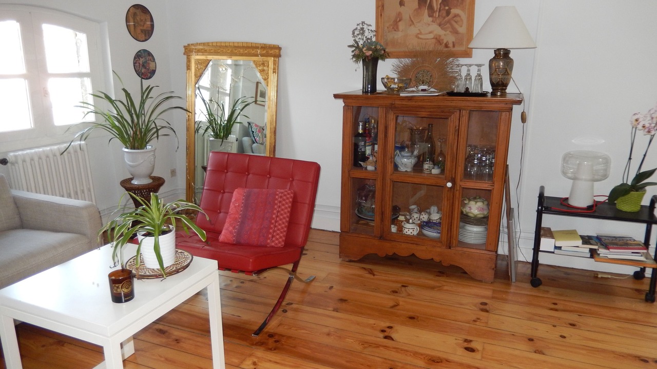 Photo of Livingroom in Hotel de Ville - Quinconces