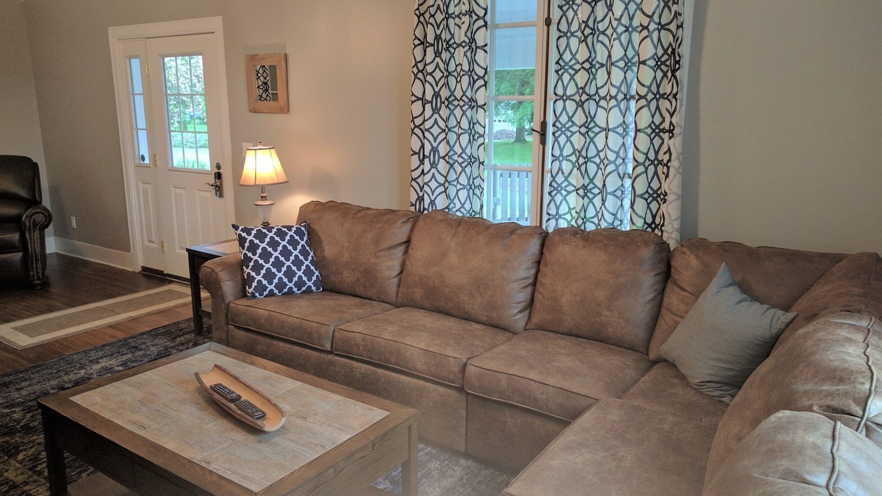 Photo of Livingroom in Confluence