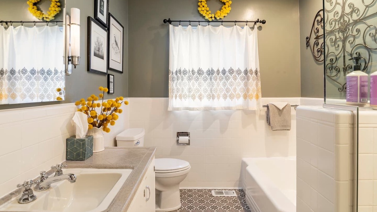 Photo of Bathroom in Mill Creek