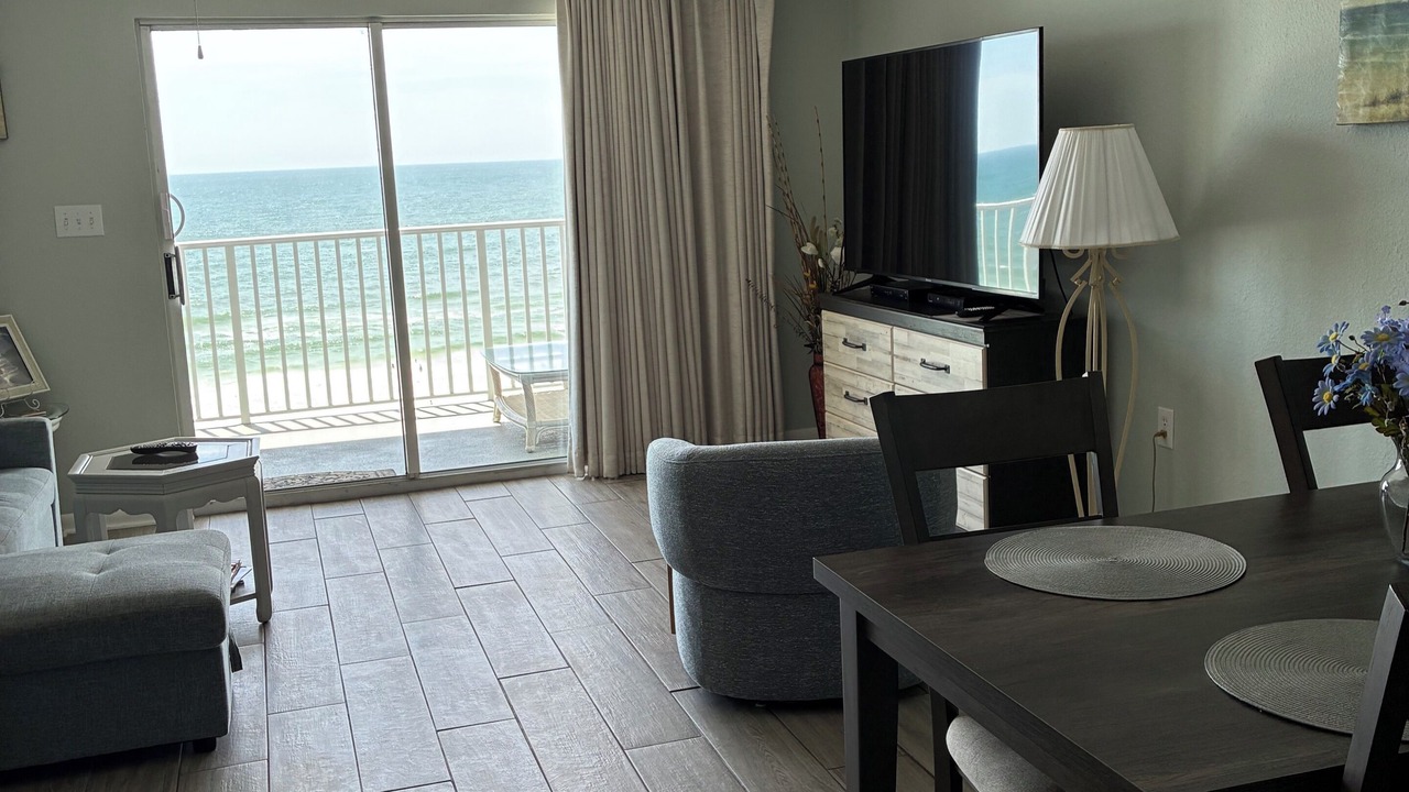 Photo of Livingroom in Orange Beach