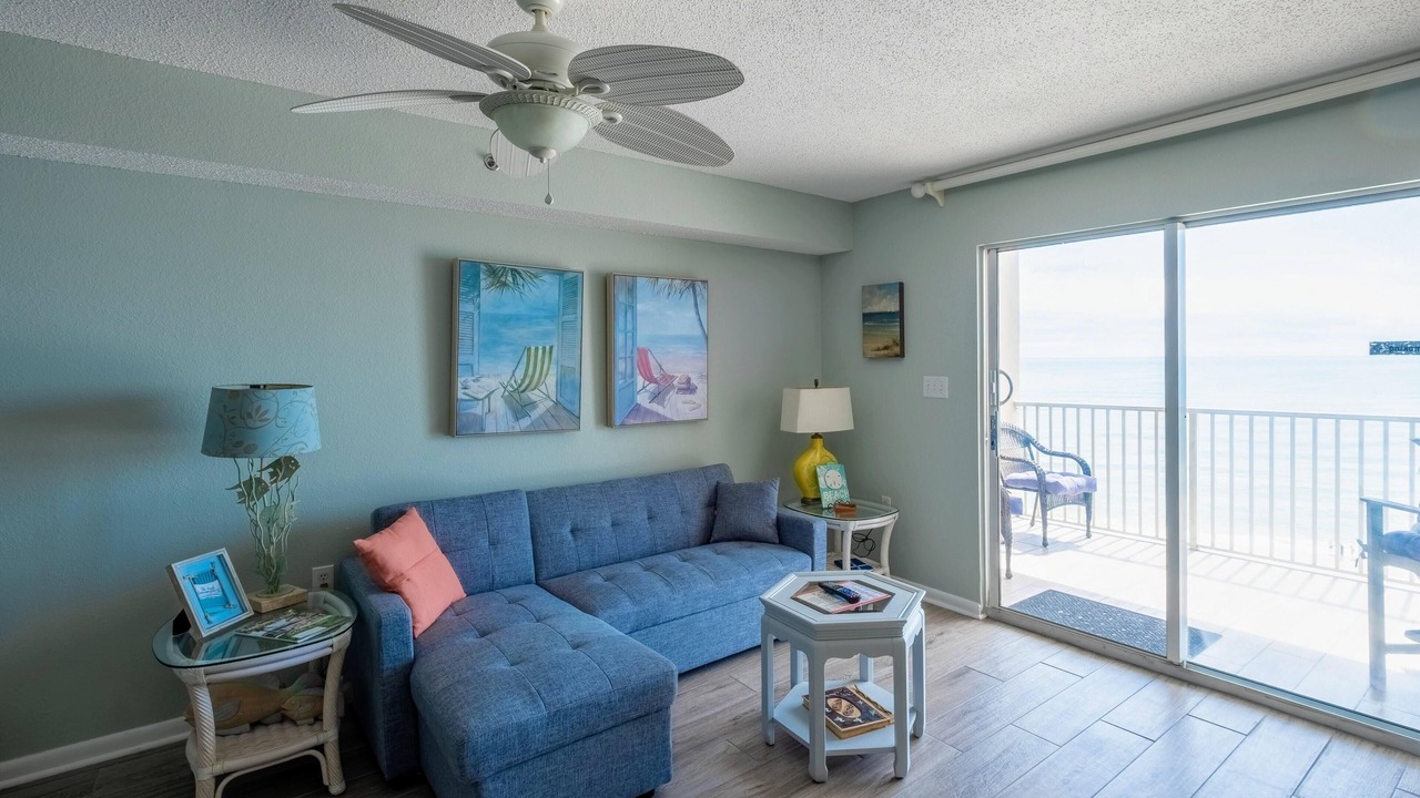 Photo of Livingroom in Orange Beach