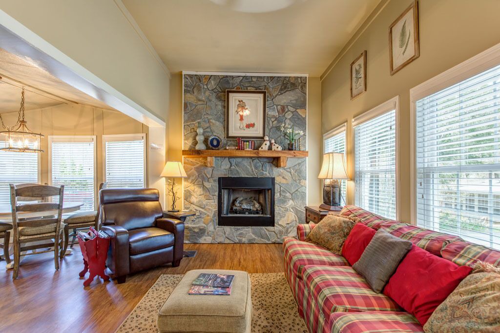 Photo of Others in Highlands