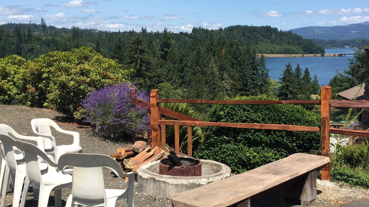 Photo of Others in Mayfield